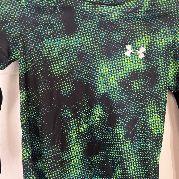 Under Armour Boys size 4 NWT - Picture 2 of 8